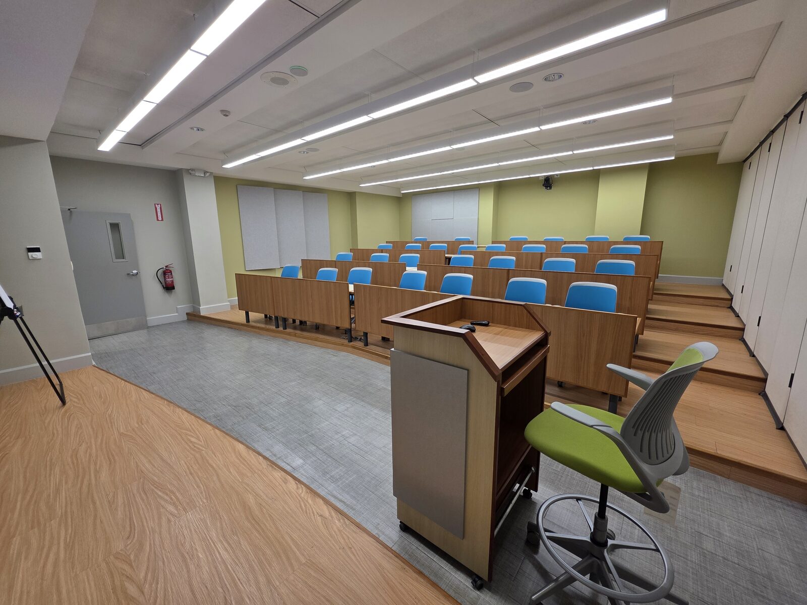 Lecture Room 1 - the mobile lectern on the teaching floor